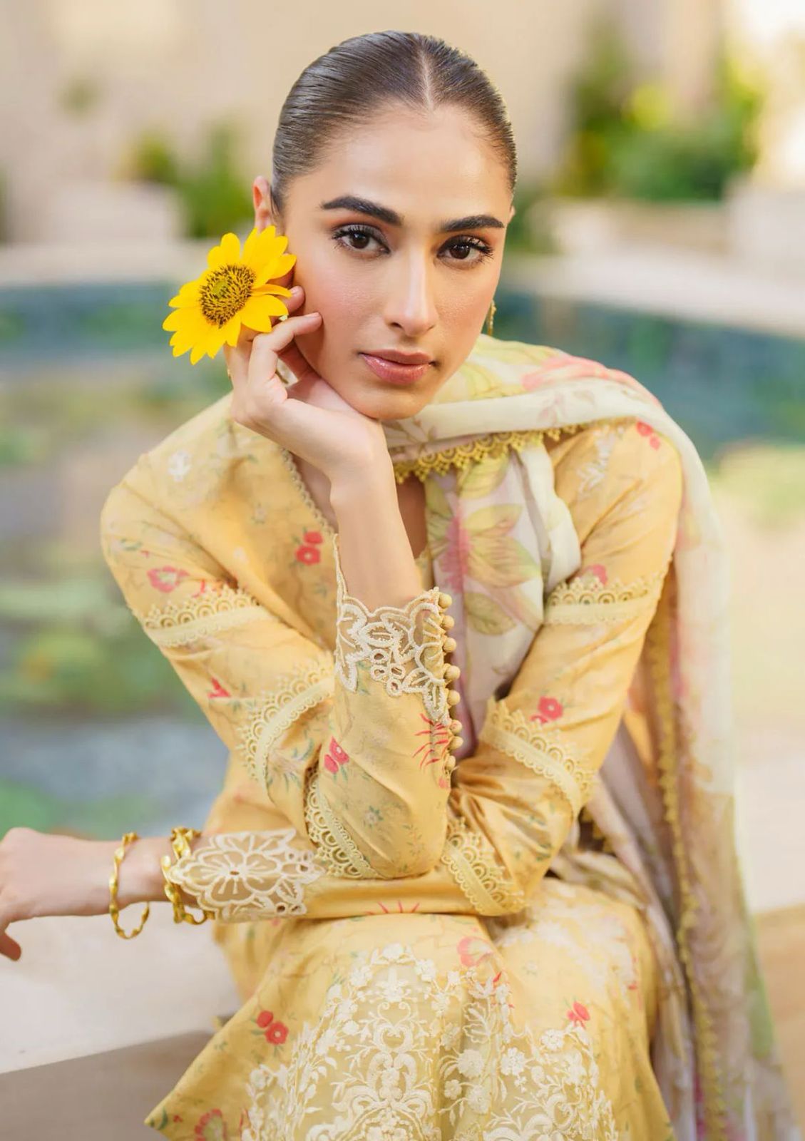 Bareeze Luxury Embroidered 3-Piece Suit – Summer Collection 2025 ✨